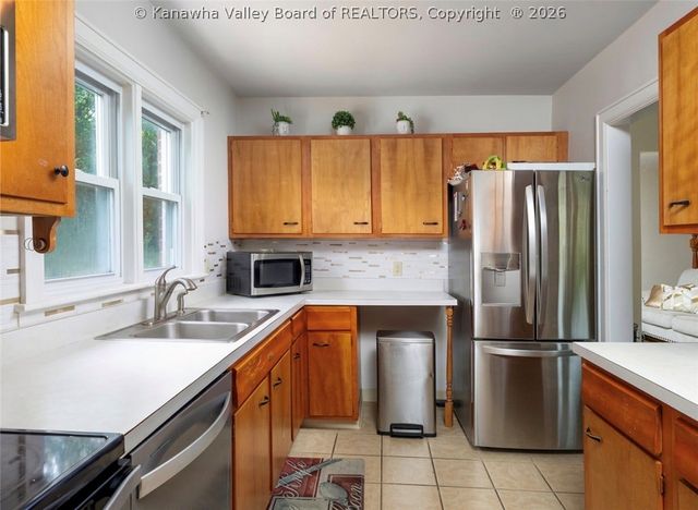 3815 Kanawha Avenue, Charleston, WV 25304