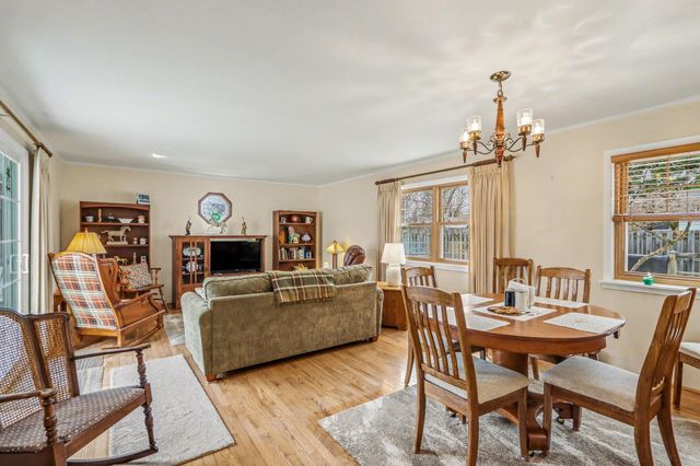 418 Larkspur Avenue, Portage, MI 49002