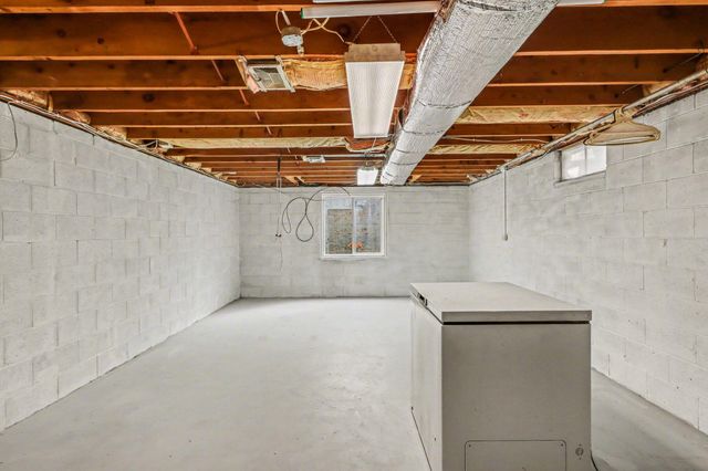 418 Larkspur Avenue, Portage, MI 49002