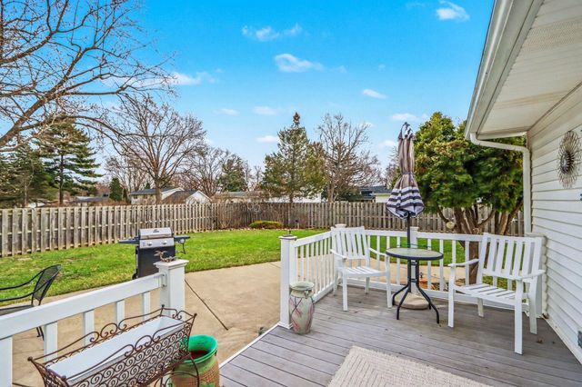 418 Larkspur Avenue, Portage, MI 49002