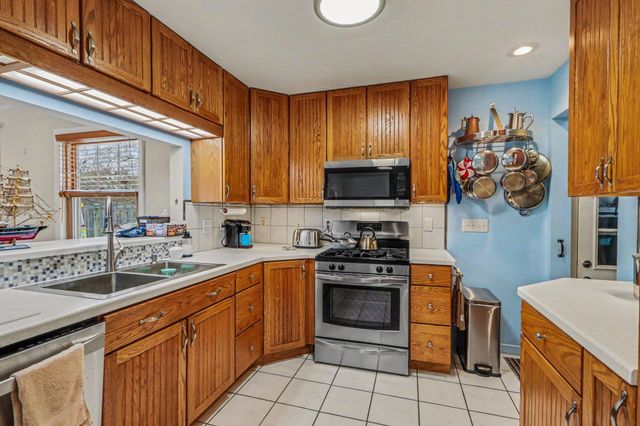 418 Larkspur Avenue, Portage, MI 49002