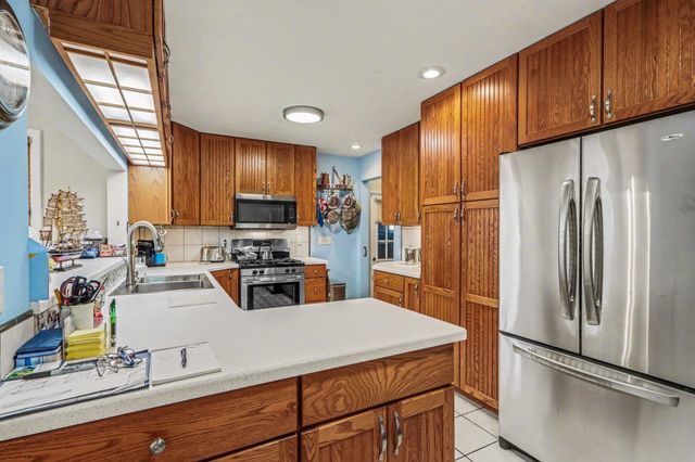 418 Larkspur Avenue, Portage, MI 49002