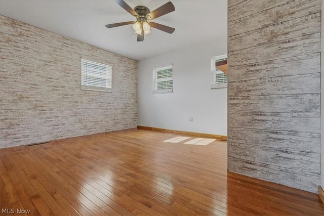 1804 29th Street, Vienna, WV 26105
