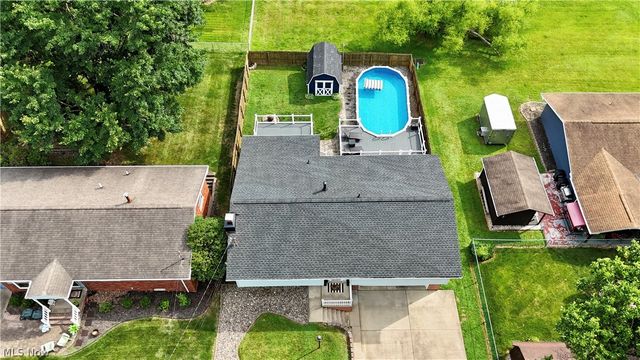 1804 29th Street, Vienna, WV 26105