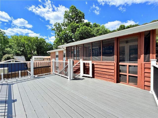 1804 29th Street, Vienna, WV 26105