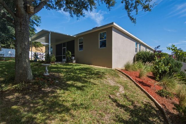 1893 SANDERLING DRIVE, Clermont, FL 34711