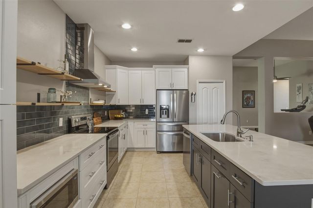 1893 SANDERLING DRIVE, Clermont, FL 34711