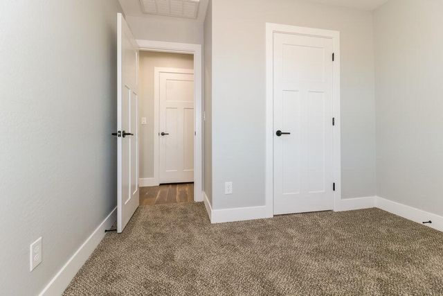 3865 W Gaby Road, Phoenix, AZ 85041