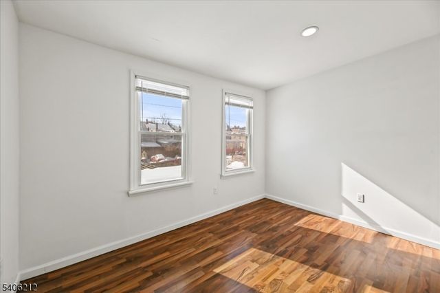 270 Sitgreaves St, Phillipsburg Town, NJ 08865