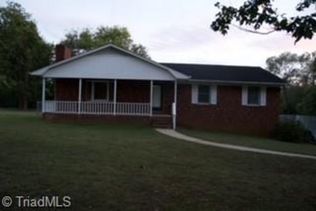 312 Foxcroft Drive, Lexington, NC 27292