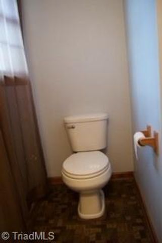 312 Foxcroft Drive, Lexington, NC 27292