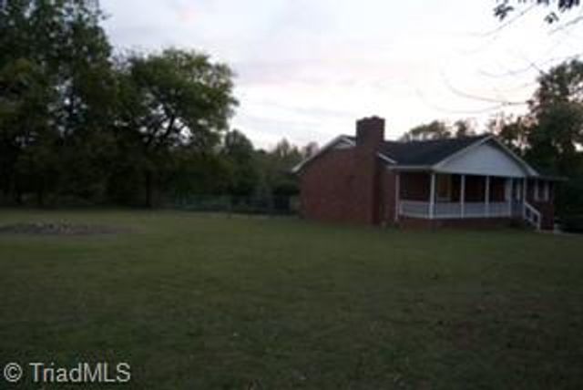 312 Foxcroft Drive, Lexington, NC 27292