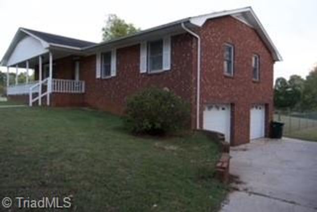 312 Foxcroft Drive, Lexington, NC 27292