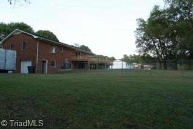 312 Foxcroft Drive, Lexington, NC 27292