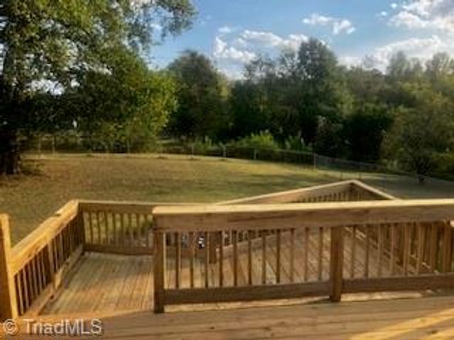 312 Foxcroft Drive, Lexington, NC 27292