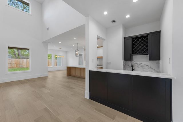 6606 Clawson Street, Houston, TX 77055