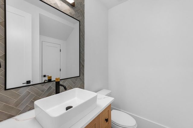 6606 Clawson Street, Houston, TX 77055