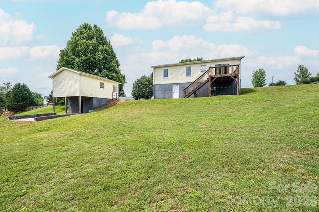 1697 Denver Court, Lenoir, NC 28645