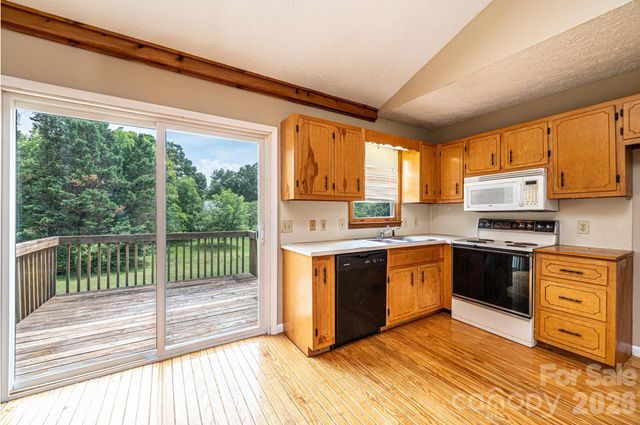 1697 Denver Court, Lenoir, NC 28645
