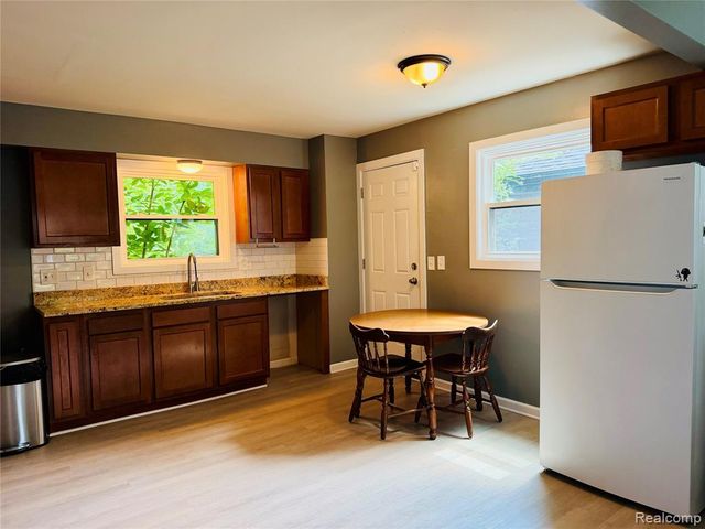 7903 Dudley Street, Taylor, MI 48180