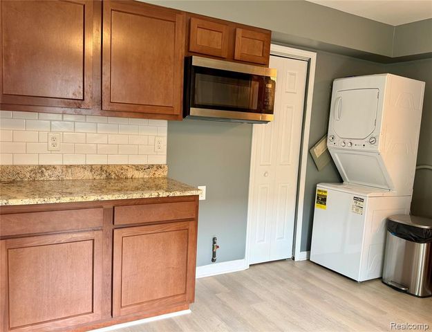 7903 Dudley Street, Taylor, MI 48180