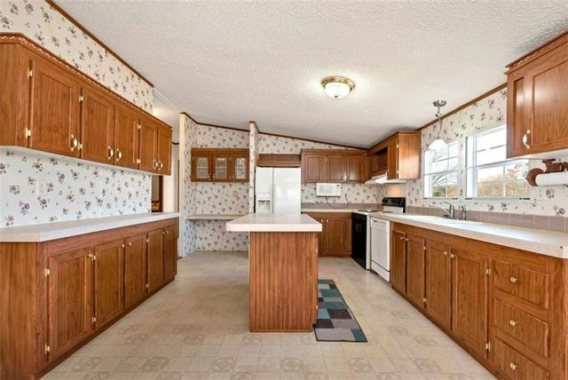 6392 Athens Highway, Jefferson, GA 30549