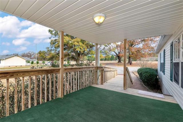 6392 Athens Highway, Jefferson, GA 30549