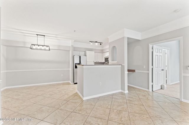 8550 TOUCHTON Road 127, Jacksonville, FL 32216