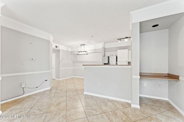 8550 TOUCHTON Road 127, Jacksonville, FL 32216