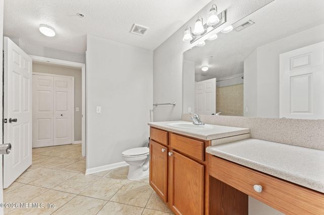 8550 TOUCHTON Road 127, Jacksonville, FL 32216