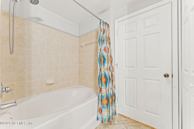 8550 TOUCHTON Road 127, Jacksonville, FL 32216