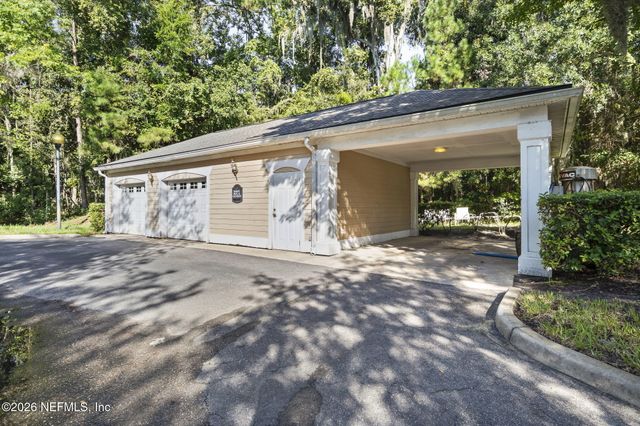 8550 TOUCHTON Road 127, Jacksonville, FL 32216