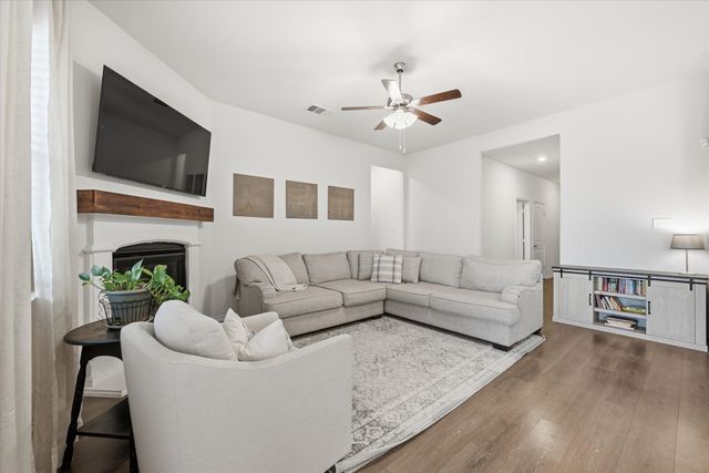 1701 Katelynn Lane, Anna, TX 75409