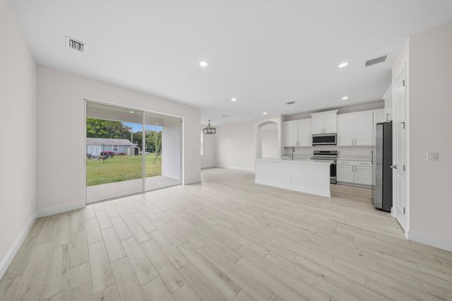 7609 Santa Clara Boulevard, Fort Pierce, FL 34951