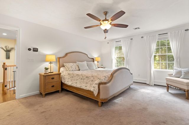 2 Brookside St, Upton, MA 01568