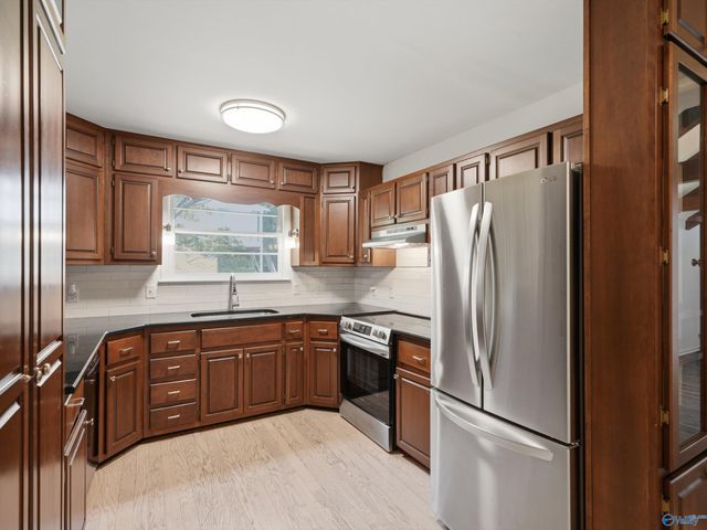 2628 Valley Brook Drive NE, Huntsville, AL 35811
