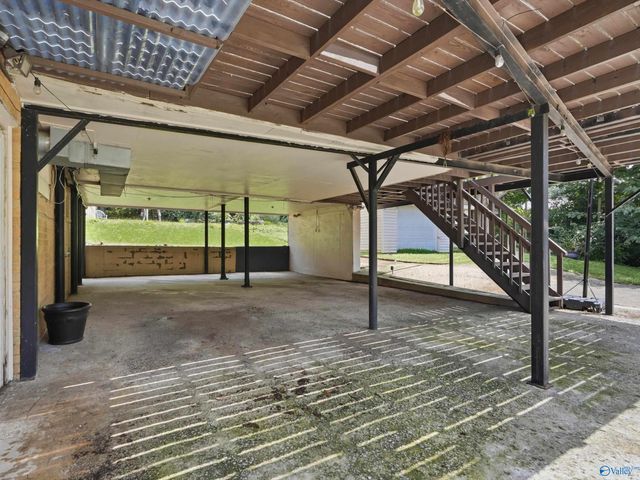 2628 Valley Brook Drive NE, Huntsville, AL 35811
