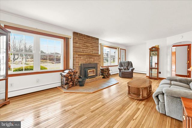 19 JUNE AVE, Schuylkill Haven, PA 17972