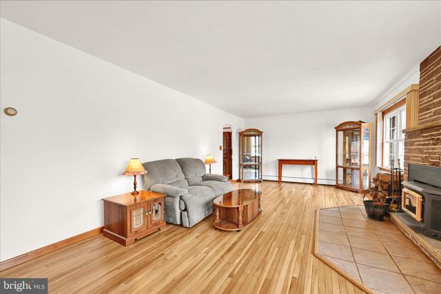 19 JUNE AVE, Schuylkill Haven, PA 17972