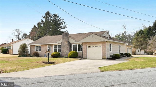 19 JUNE AVE, Schuylkill Haven, PA 17972