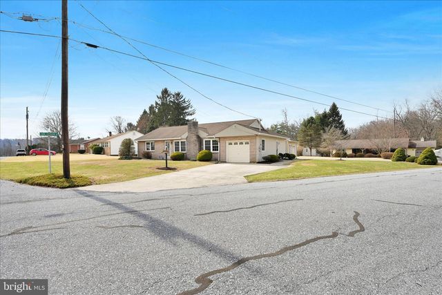 19 JUNE AVE, Schuylkill Haven, PA 17972