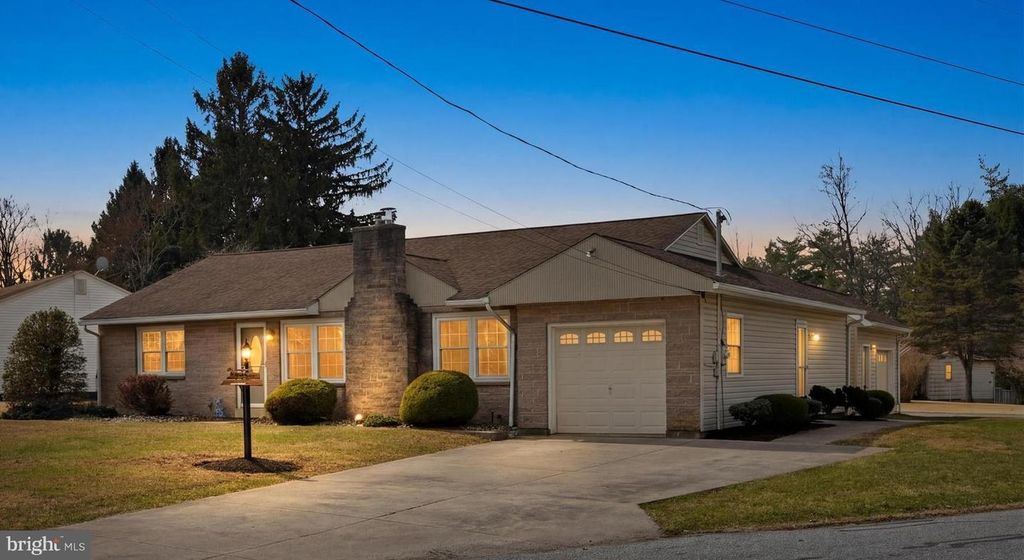 19 JUNE AVE, Schuylkill Haven, PA 17972