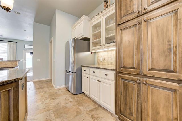 6601 Chelsey Lane, Oklahoma City, OK 73132