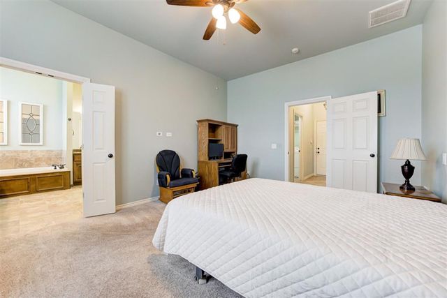 6601 Chelsey Lane, Oklahoma City, OK 73132