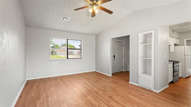 329 NW 120th Street, Oklahoma City, OK 73114