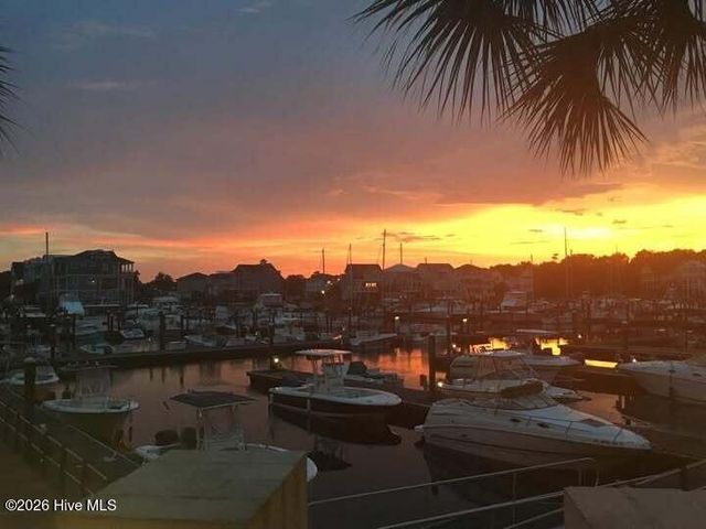 4496 Lenox Court SE, Southport, NC 28461