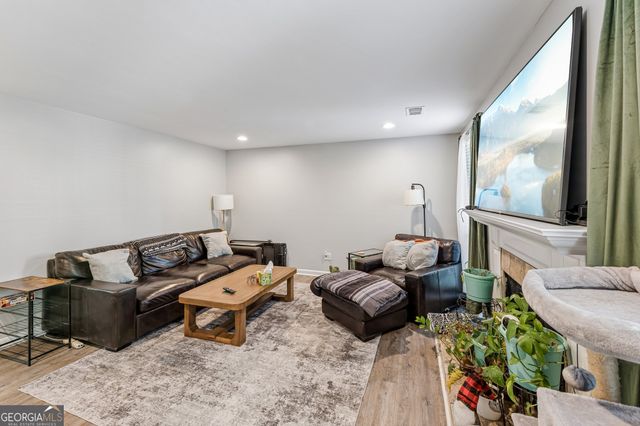 1119 Riverbend Club Drive SE, Atlanta, GA 30339