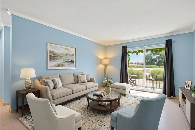 1942 Axtell Drive 3, Troy, MI 48084