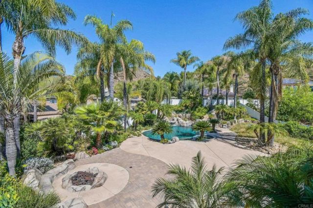 3156 Willow Creek Place, Escondido, CA 92027