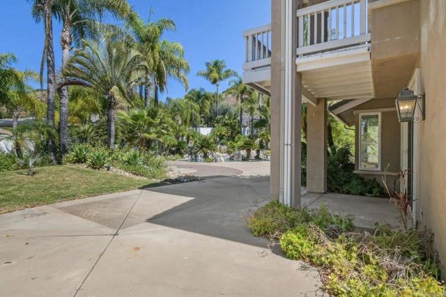 3156 Willow Creek Place, Escondido, CA 92027